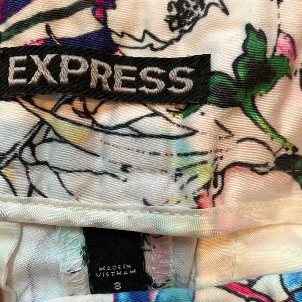 Colorful Express shorts - Picture 2 of 4